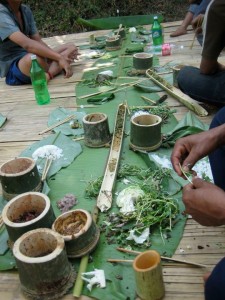 09 Akha4 Eating out of the bamboo dishes